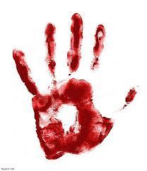 دختری نام قاتلش را با خون نوشت دختری نام قاتلش را با خون نوشت