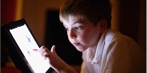 هشدار بهداشت جهانی درباره مضرات تماشای تلويزيون برای کودکان