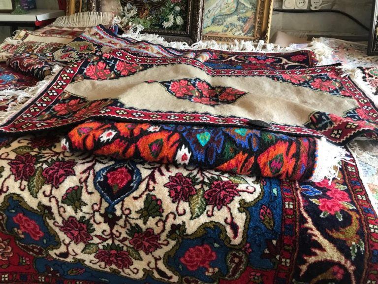 نقشی بر تار و پود هنر + فیلم