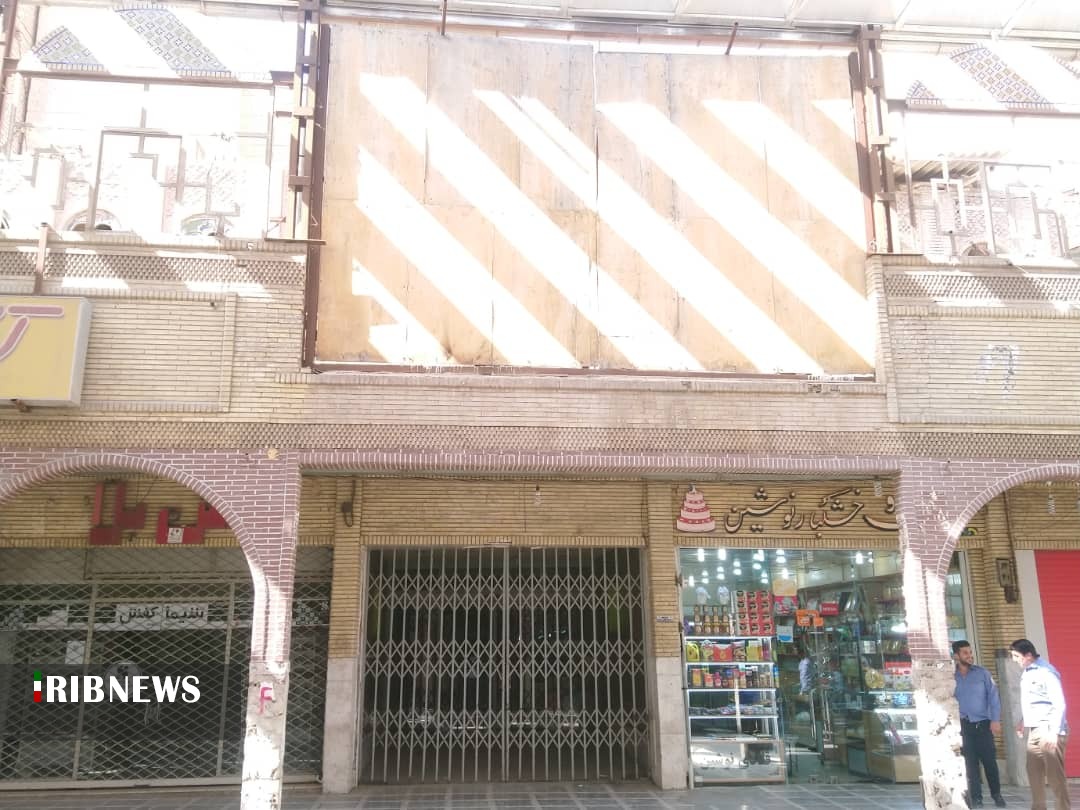 پرده خاموش نقره ای