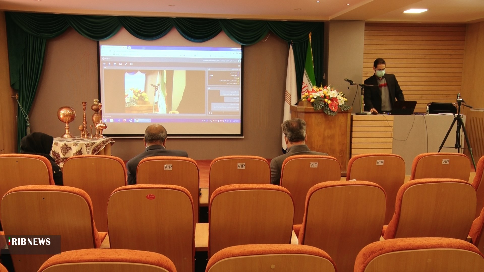 نخستین رویداد ایده پردازیهای برتر ویژه صنایع دستی مینا کاری نخستین رویداد ایده پردازیهای برتر ویژه صنایع دستی مینا کاری