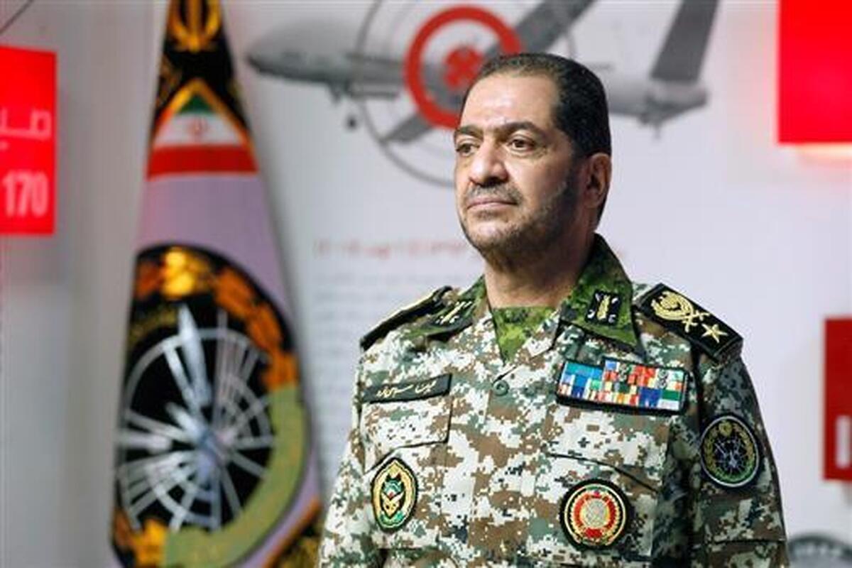 هرگز در پاسداری از اسلام و ایران کوتاه نخواهیم آمد