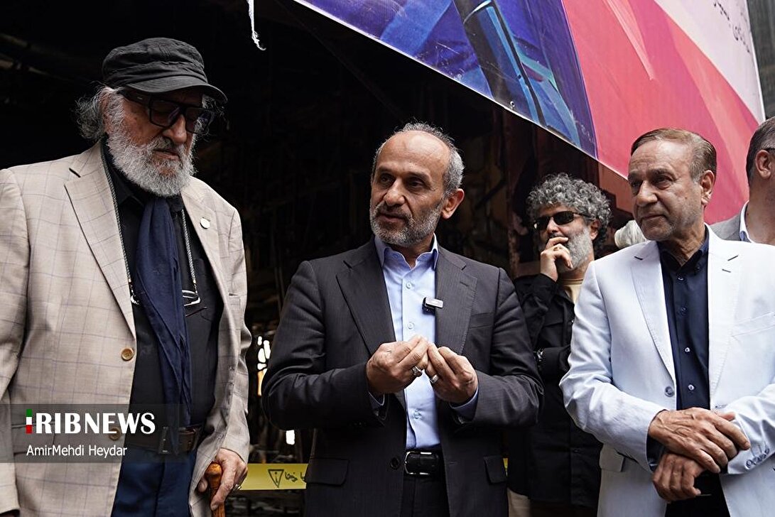 بازدید هنرمندان پیشکسوت از ساختمان شیشه‌ای صدا و سیما
