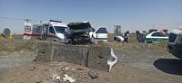 برخورد پژو پارس با نیوجرسی وسط جاده در فریمان